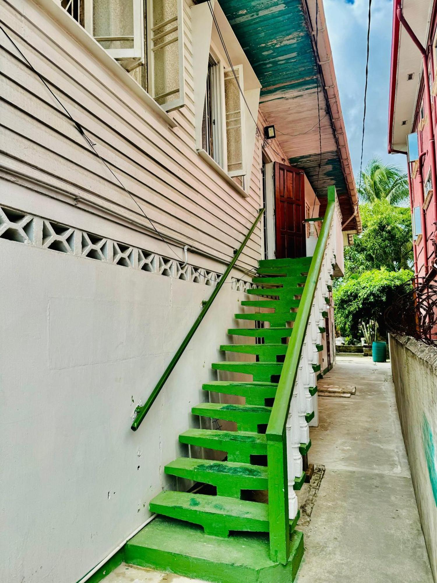 Smith'S Homestay Τζώρτζταουν Εξωτερικό φωτογραφία